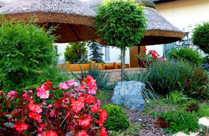 Imperium - Hotel Restauracja Firlej Exterior photo